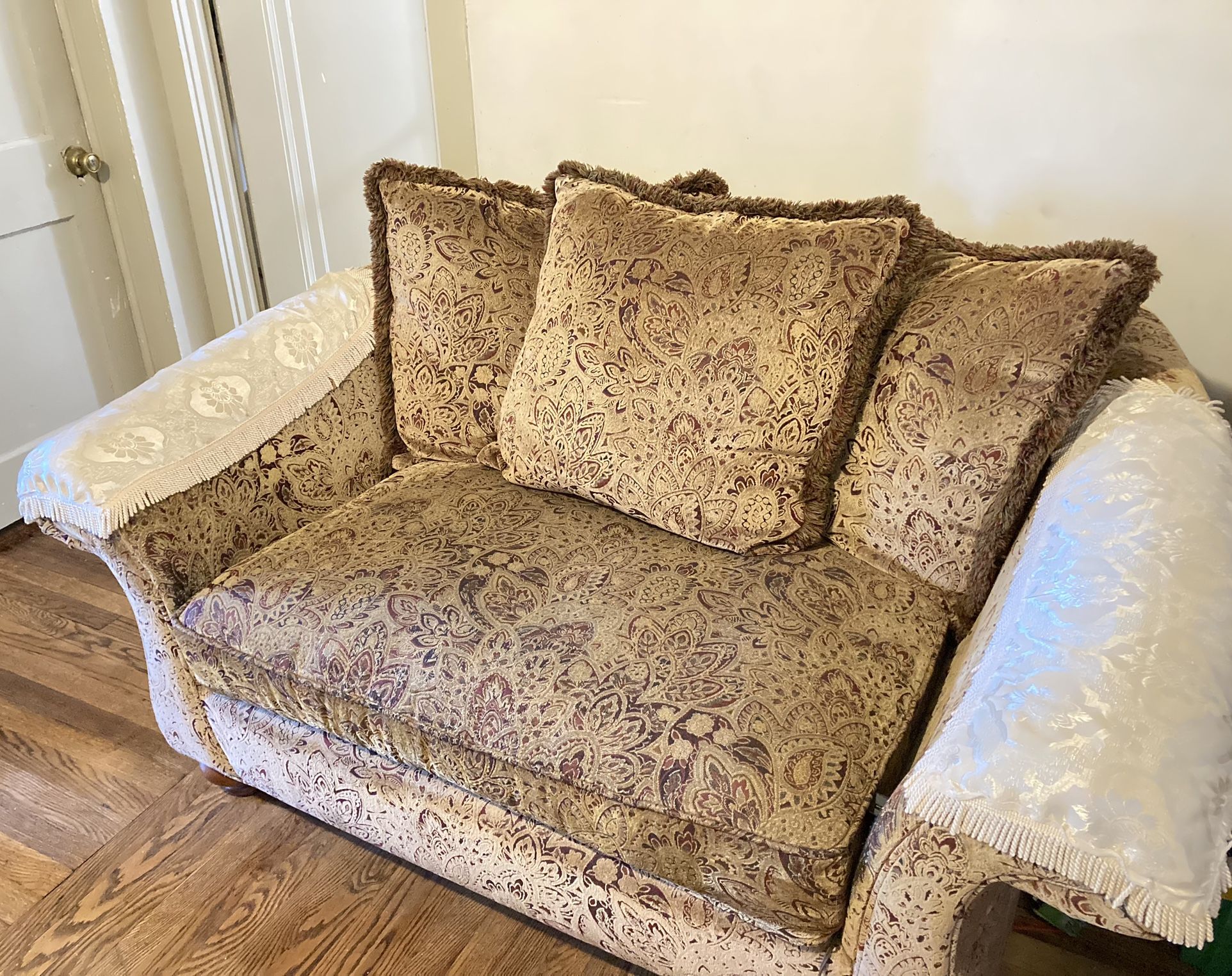 Loveseat and matching chair
