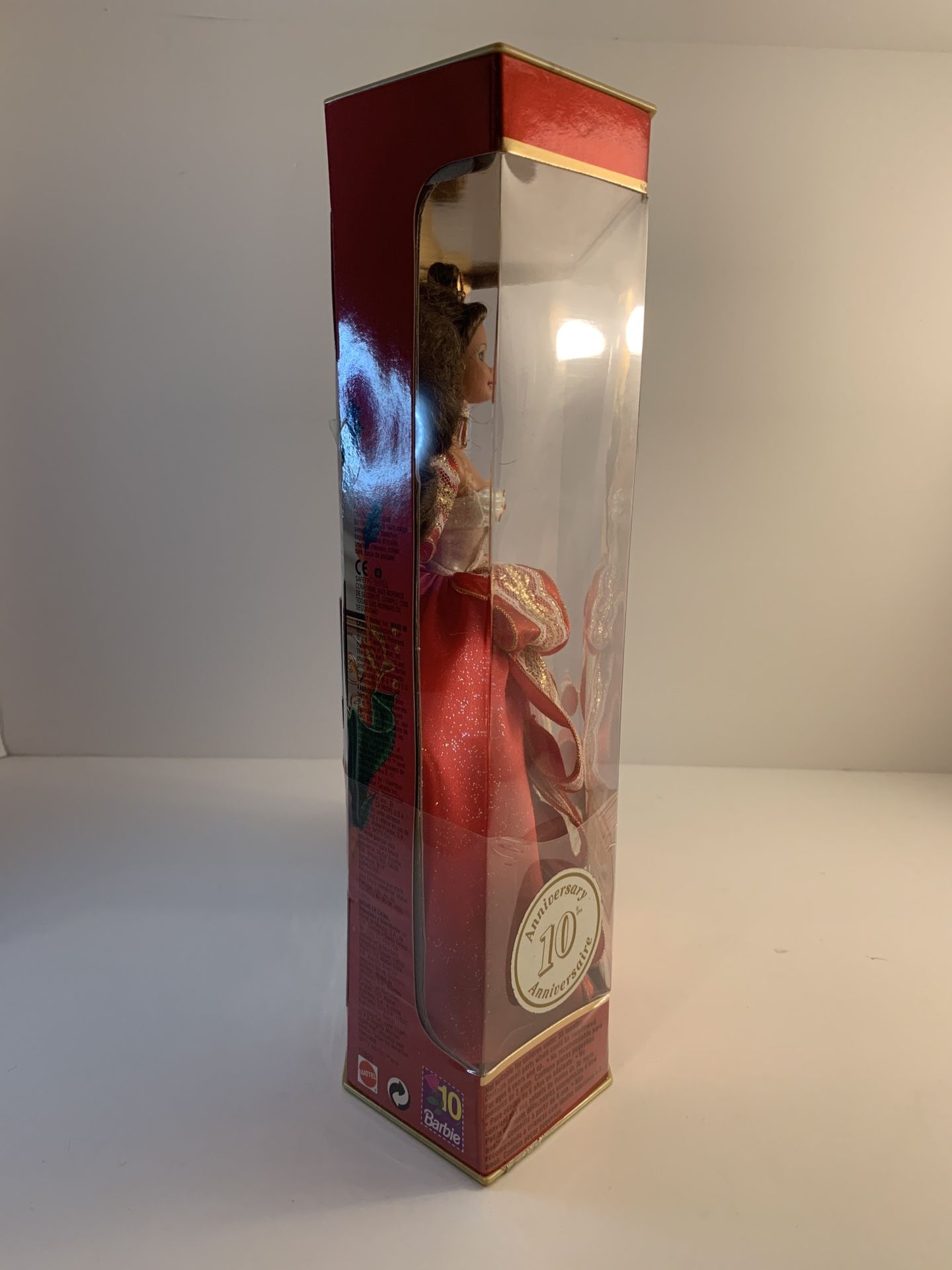 Happy Holidays Special Edition 1997 Barbie Doll With Collector Pamphlet Collectibles