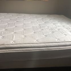 Queen Size Mattress And Box Spring 