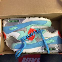 Nike Airmax 90  Size 5.5