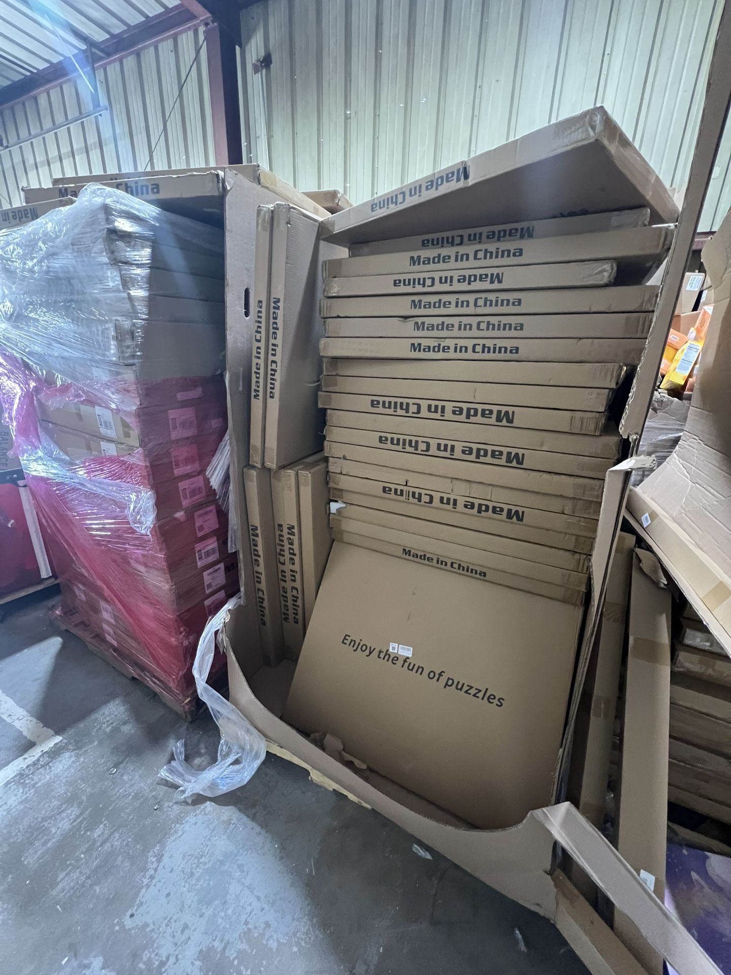 10 Pallets ALL4JIG 2000 Pieces Rotating Puzzle Board