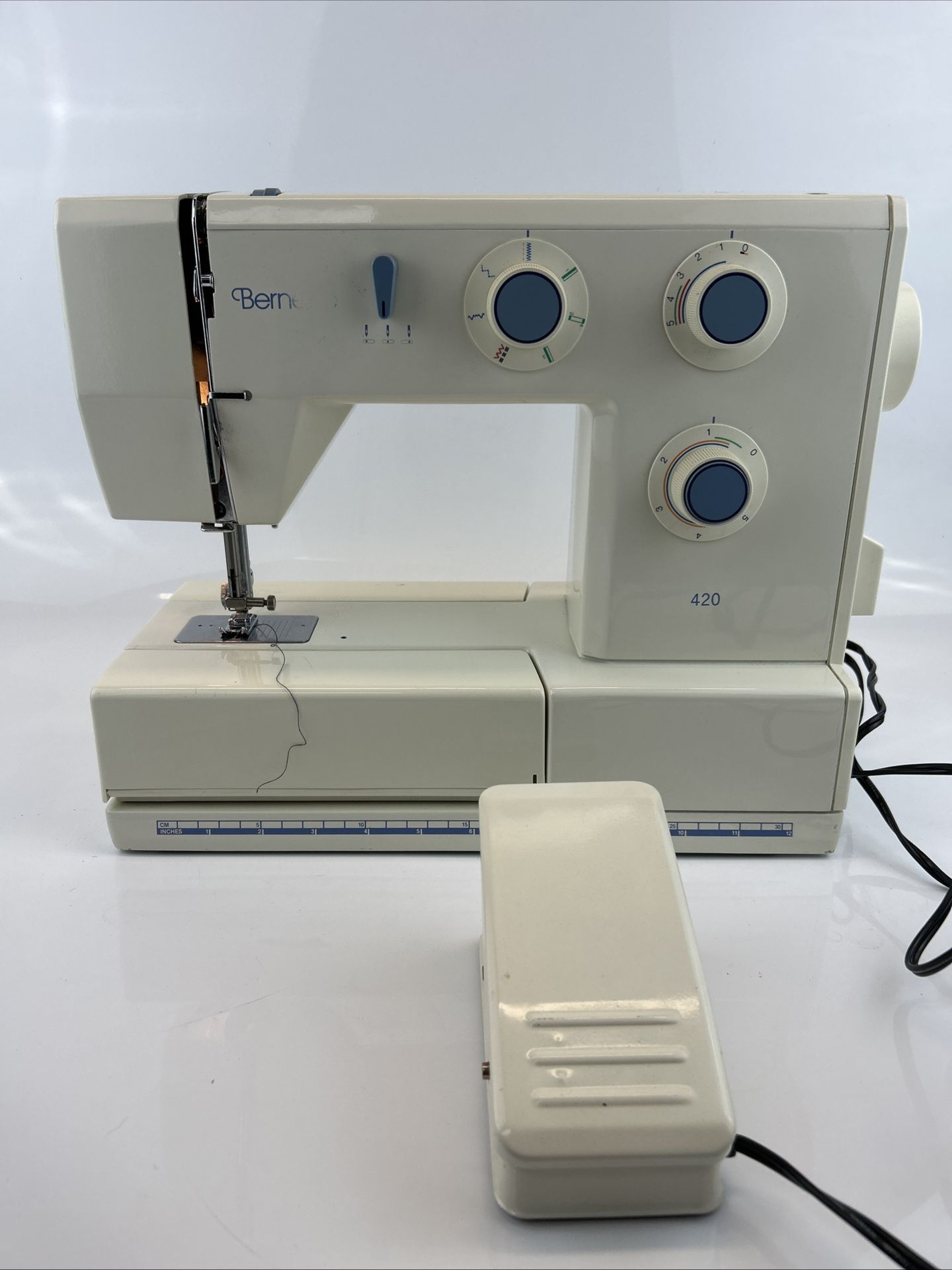 Bernina Bernette 715 200B Sewing Machine W/ Foot Pedal ,and Accessories