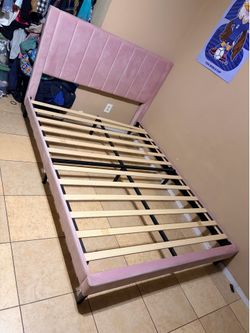 Free queen bed