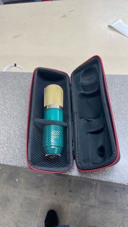 MXL V67G Condenser Microphone