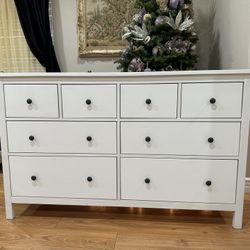 IKEA Dresser ( Delivery Is Available)