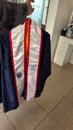 UA global campus free masters cap and gown