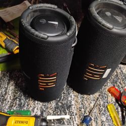 JBL Extreme 3 Wireless Bluetooth Speaker (Black)