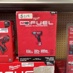 Milwaukee 3/8” Impact Wrench With Friction Ring 