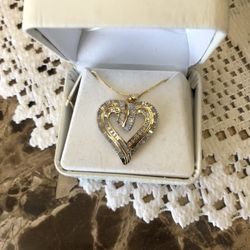 Elegant Heart Pendant!
