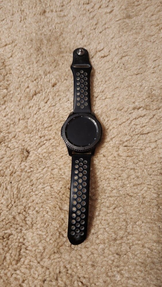 Samsung Gear S3 Frontier Smart Watch