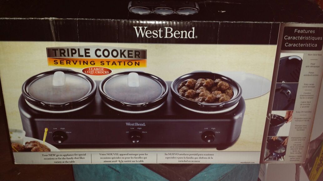 West Bend Triple Slow Cooker, Black
