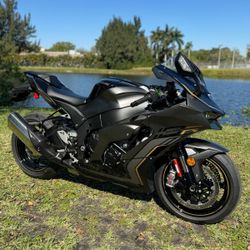 2023 KAWASAKI NINJA ZX-10R 