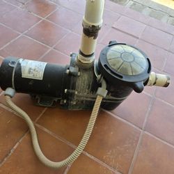POOL PUMP USED