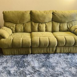 Sofa And Love Seat Electric Recliners Very Good Condition