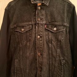 Levi's Jacket With Hood $25