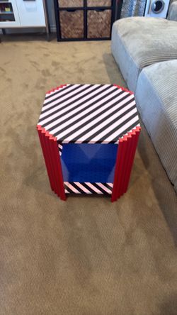 Free Memphis Style Table side Table Night Stand