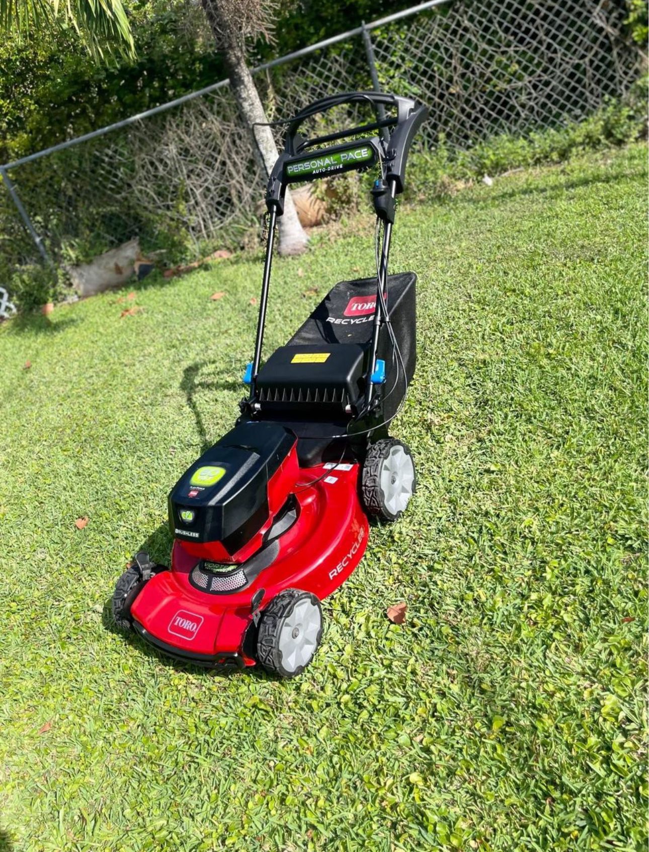 🔥New Toro Self-Propelled Lawn Mower Kit (Battery & Charger) included