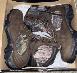 WOLVERINE  HUNTING  BOOTS