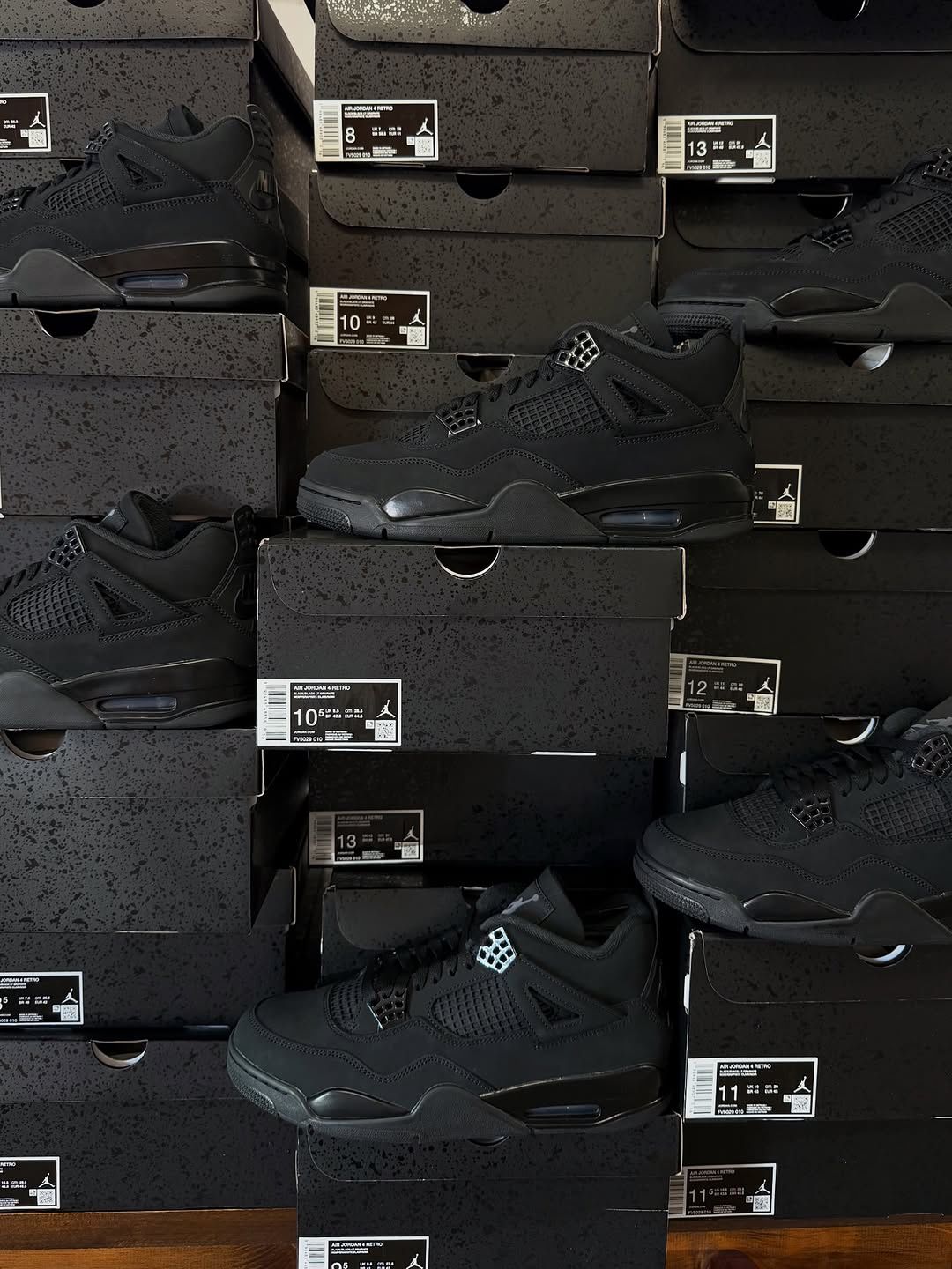 AIR JORDAN RETRO 4 BLACK CAT 