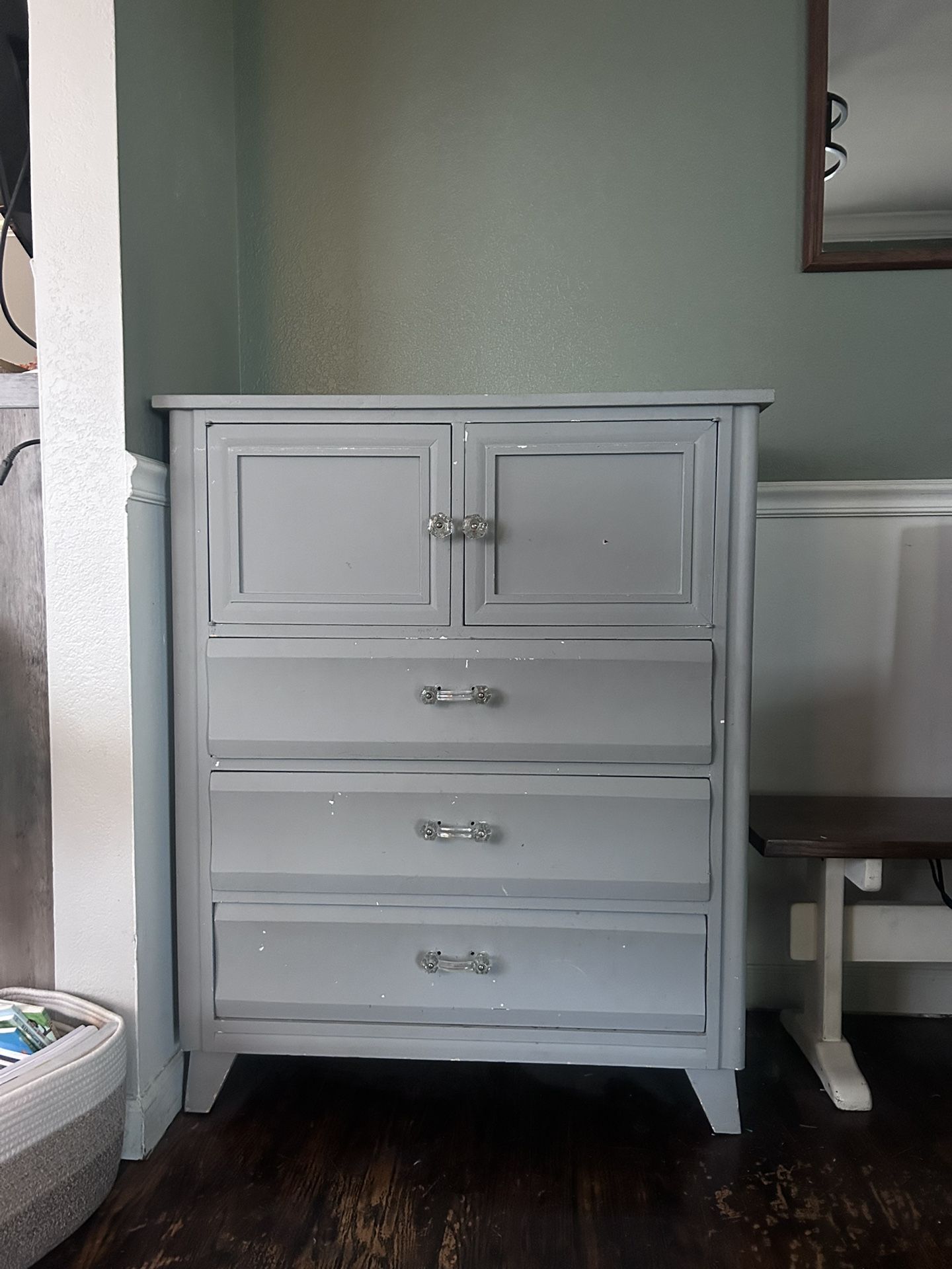 Dresser Hutch Cabinet-PENDING 
