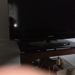 Tv Samsung W Stand. 32 Inch 