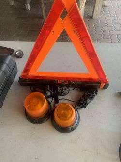 Reflectors And Emergent Light’s