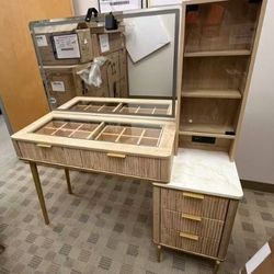 Makeup Vanity Desk with 36" Lighted Mirror