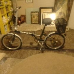Dahon Boardwalk Folding Bike 20in