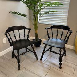🪑 Set of 2 Black Windsor-Style Wooden Armchairs – Classic & Timeless 🪑