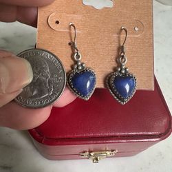 925 Sterling silver heart ❤️ dangle / hook earrings w/ genuine lapis gemstones, marked 925 - Beautiful royal blue stones