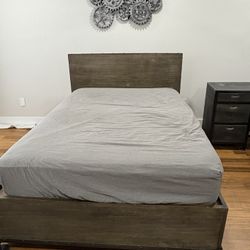 Restoration Hardware Full Size Bed, Chest Of Drawers, Desk And Chair