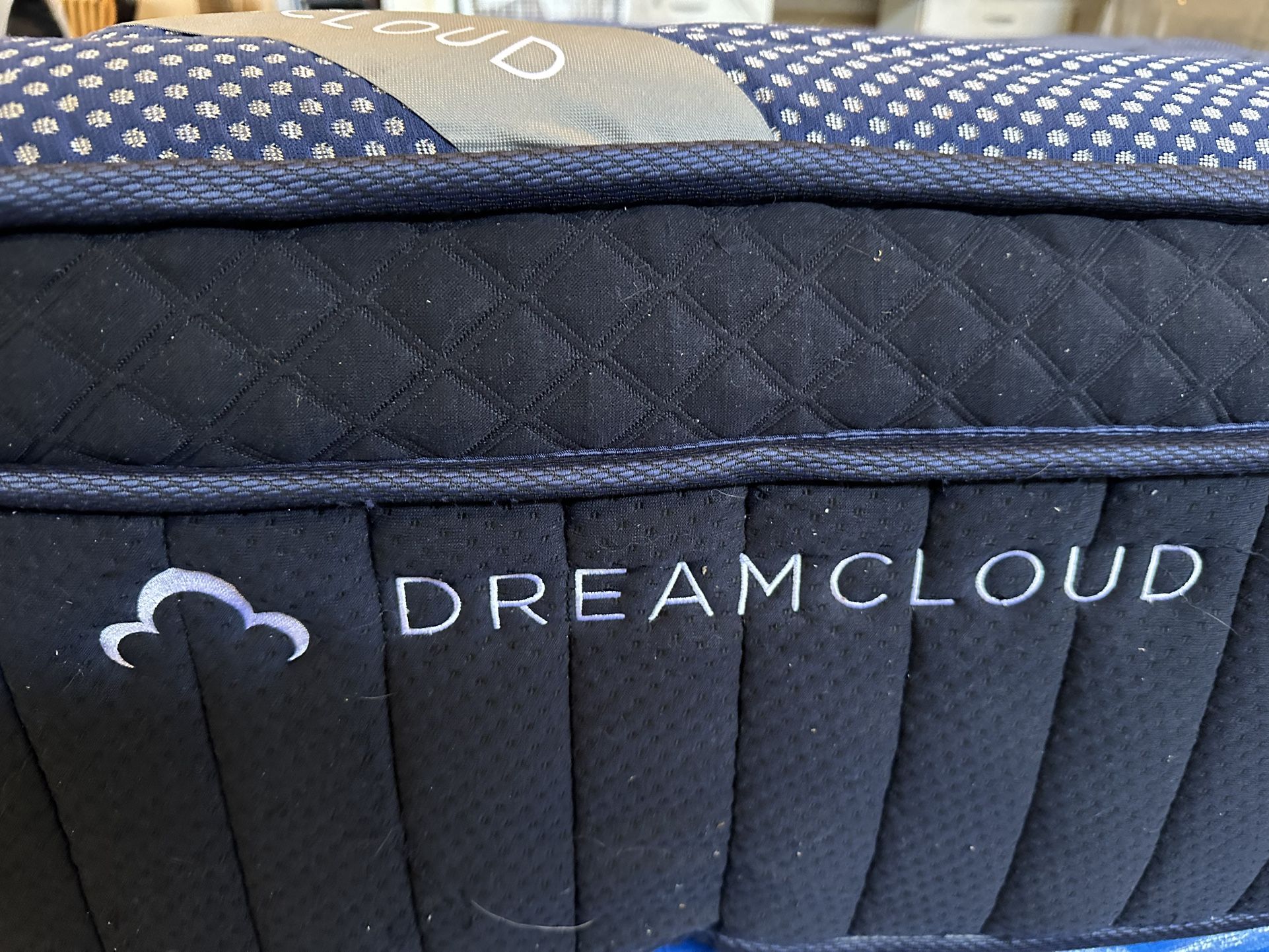 🛏️ DreamCloud LUXE HYBRID (KING) Mattress - SALE ~80% Off