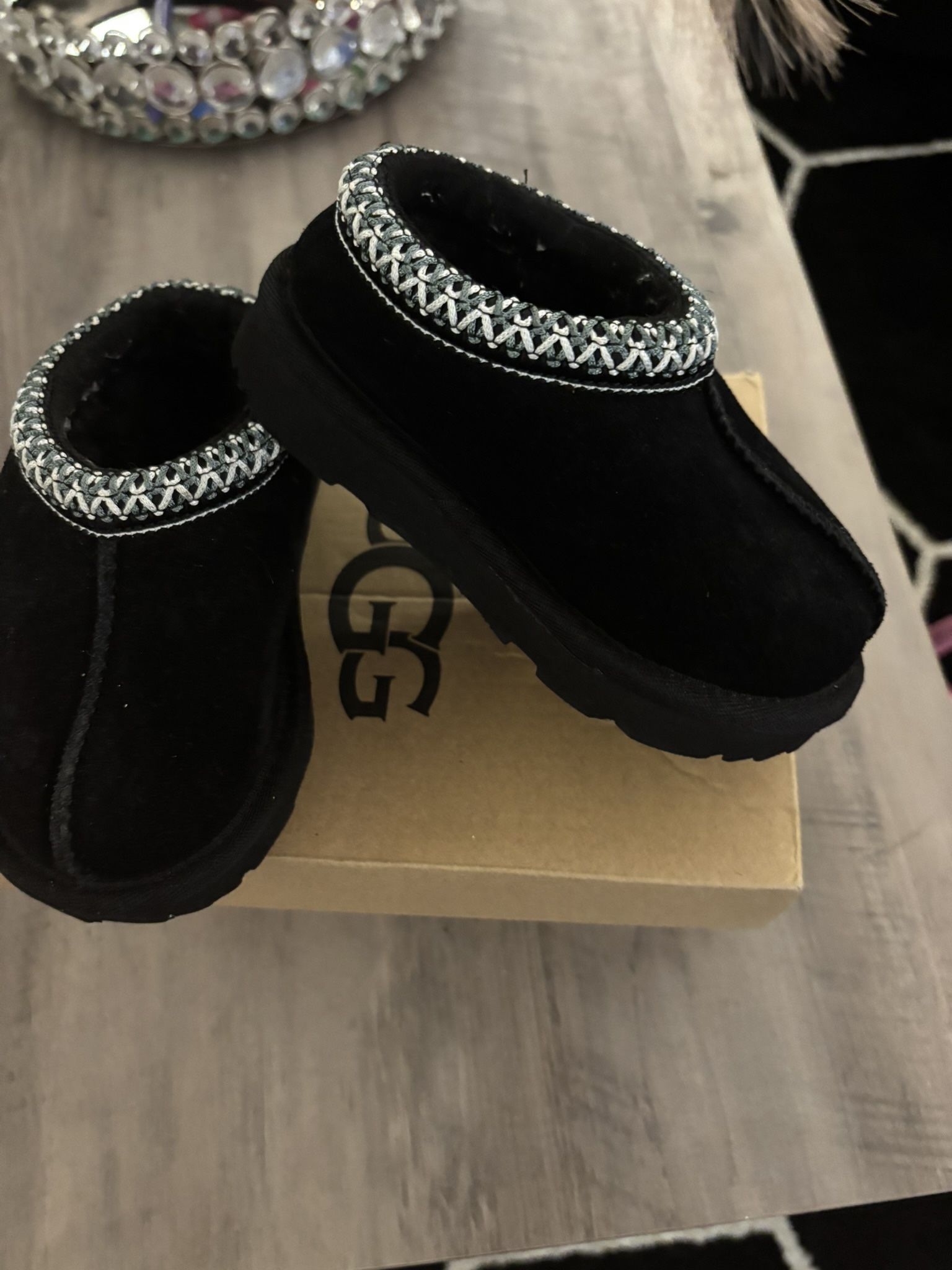 Toddler Black Ugg Slippers