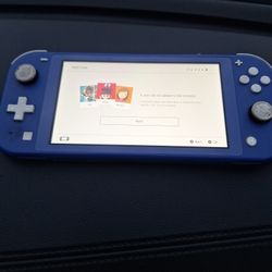 Nintendo Switch Lite & Pokémon Violet