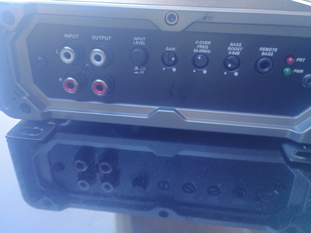 Kicker Lt7 Sub And Box With Matching Kicker Amp