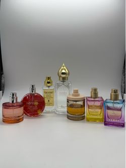 Women’s Fragrances Bundle (See Description)