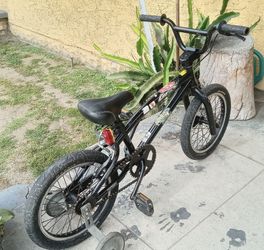 16 INCH GIANT GFR RACING BMX BOY'S BICYCLE — READY TO RIDE
