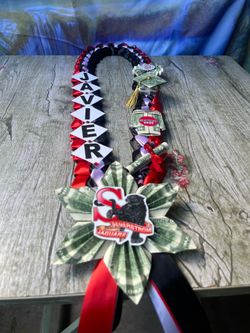 Graduation leis