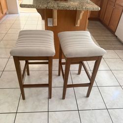 2 High Cushioned Barstools Gray