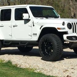 4👈👈👈👈  Jeep Rims 