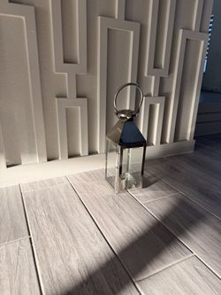 Silver Metal And Glass Outdoor/indoor Lantern