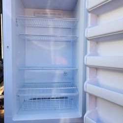 Frigidaire 16.7 Cu Ft Frost-free Upright Freezer