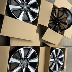 Brand New - 2023 Honda Pilot Wheels - Touring 20" OEM Part #: 42700-T90-A21 $375/ea, $1400/all four.