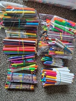 set of markers,etc