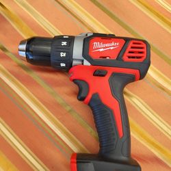 Milwaukee M18 1/2" Drill