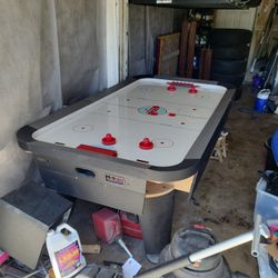 Air Hockey Table