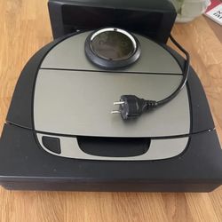 Neato Robotics Botvac D7 Connected Robot Vacuum