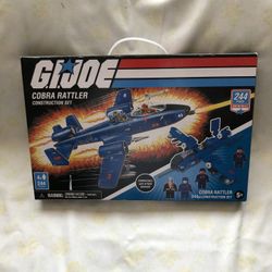 Gi-Joe Cobra Rattler Construction Set 244 Pieces Plus 4 Figures New 