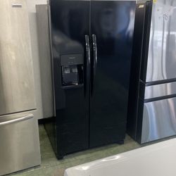 Black Frigidaire Side-By-Side Refrigerator 2YNV 