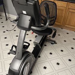Preform 440 ES Recumbent Bike (Exercise Bike)